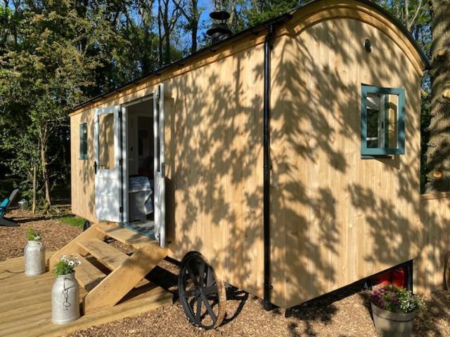 Coachroad Shepherds Huts Petworth Esterno foto