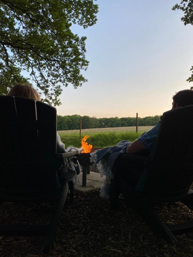 Coachroad Shepherds Huts Petworth Esterno foto