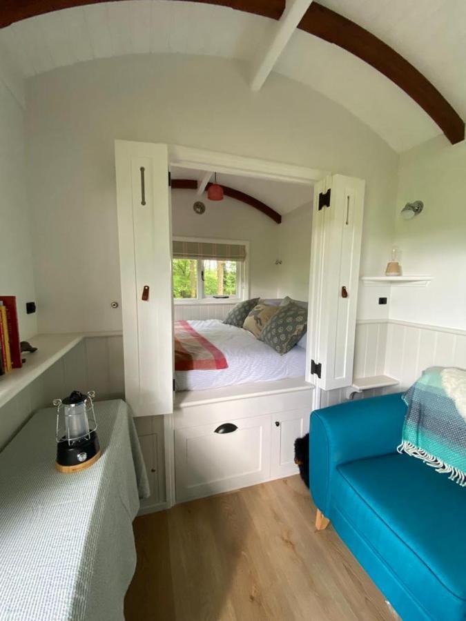 Coachroad Shepherds Huts Petworth Esterno foto