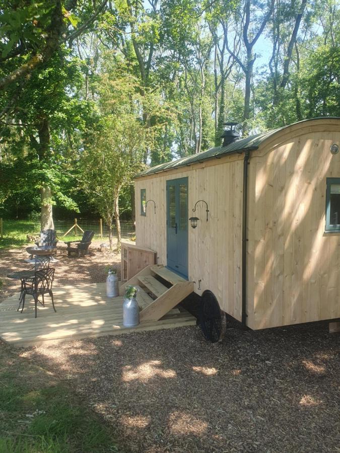 Coachroad Shepherds Huts Petworth Esterno foto